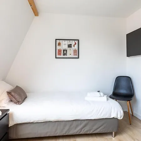 Σπίτι διακοπών Cozy Near Hotspots W Kitchen Access Τίλμπουργκ